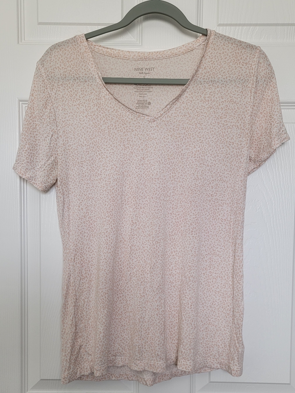 Nine West Leopard Print T Shirt Size Small